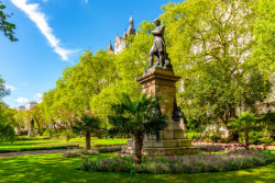 Victoria Embankment Gardens