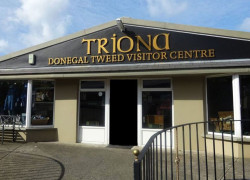 Triona Donegal Tweed Centre